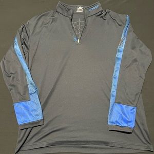 2000’s vintage Spyder half zip up shirt